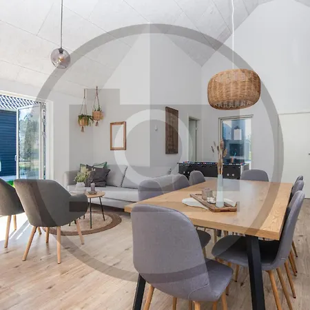 Holiday home Pet Friendly In *